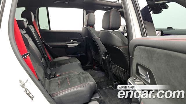 Mercedes-Benz GLB-Class 2021 — Фото 12/20