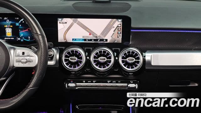Mercedes-Benz GLB-Class 2021 — Фото 15/20
