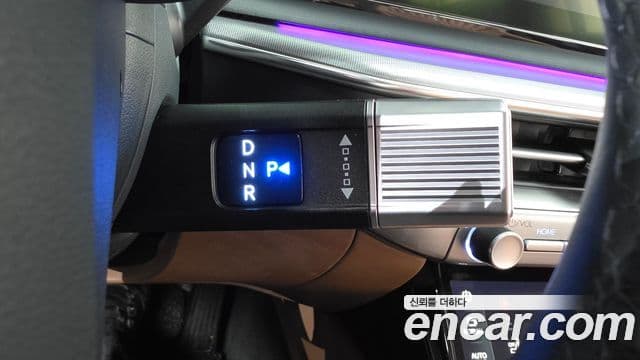 Hyundai Grandeur 2023 — ფოტო 9/20