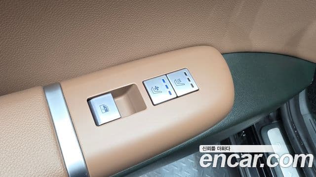 Hyundai Grandeur 2023 — ფოტო 18/20