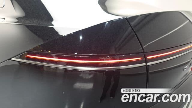 Hyundai Grandeur Hybrid 2023 — Şəkil 24/32