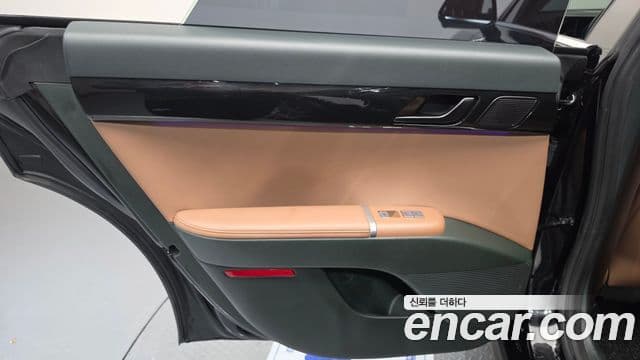 Hyundai Grandeur Hybrid 2023 — Şəkil 13/32