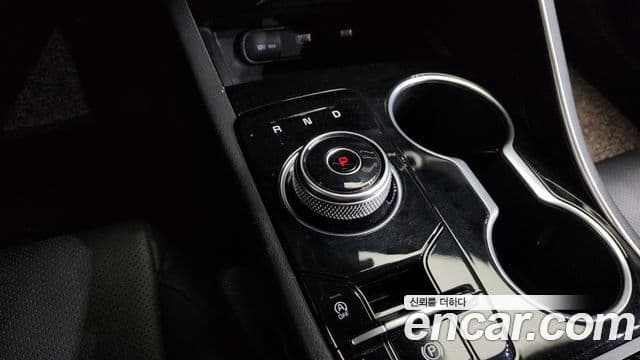 Kia K5 2021 — Şəkil 9/20