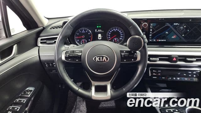 Kia K5 2021 — Şəkil 13/20