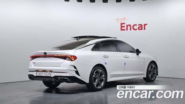 Kia K5 2021 — Şəkil 2/20