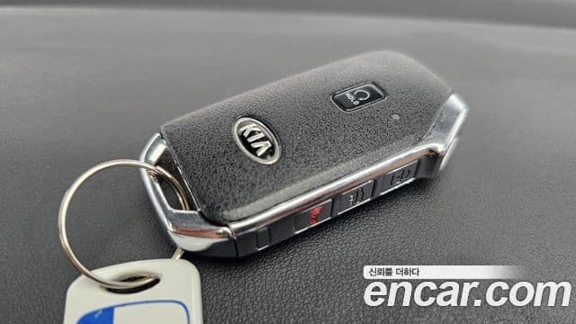 Kia K5 2021 — Şəkil 18/20
