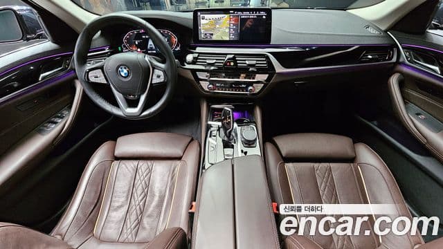 BMW 5 Series 2021 — Photo 7/31