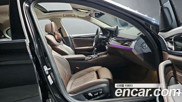BMW 5 Series 2021 — Photo 3/31