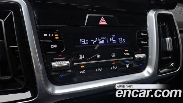 Kia Sorento 2020 — Фото 17/20