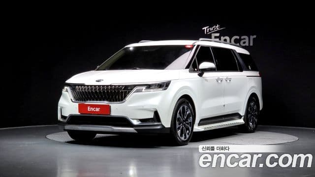 Kia Carnival 2020 — Фото 1/20
