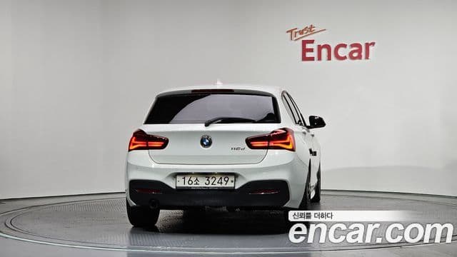 BMW 1 Series 2018 — Şəkil 3/20