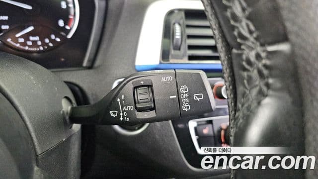 BMW 1 Series 2018 — Фото 19/20
