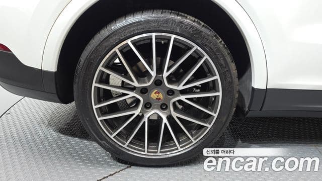 Porsche Cayenne 2019 — Şəkil 8/20