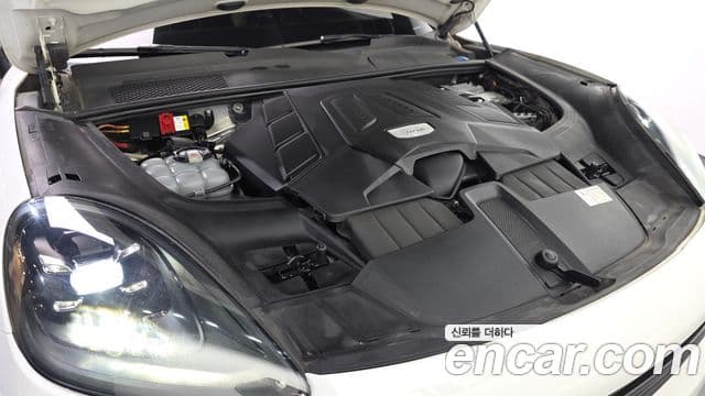 Porsche Cayenne 2019 — Şəkil 10/20