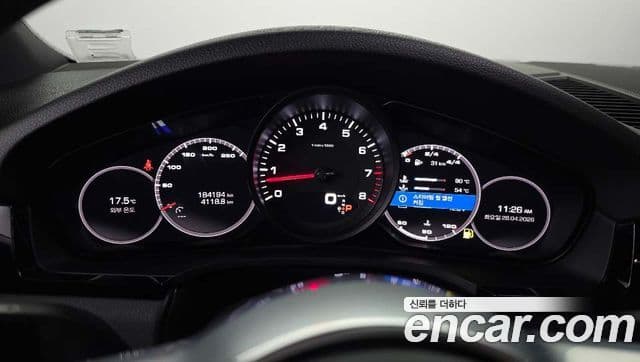 Porsche Cayenne 2019 — Şəkil 20/20