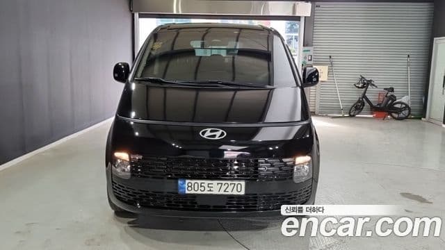 Hyundai Staria 2022 — Şəkil 2/18