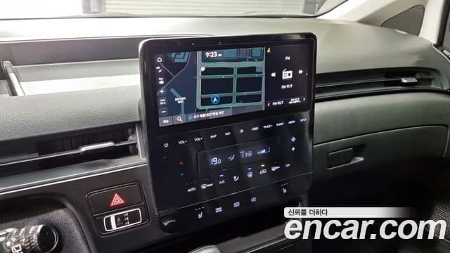 Hyundai Staria 2022 — Şəkil 12/18