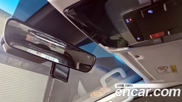 Hyundai Staria 2022 — Şəkil 13/18