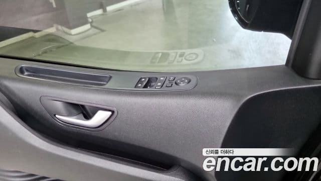 Hyundai Staria 2022 — Şəkil 17/18