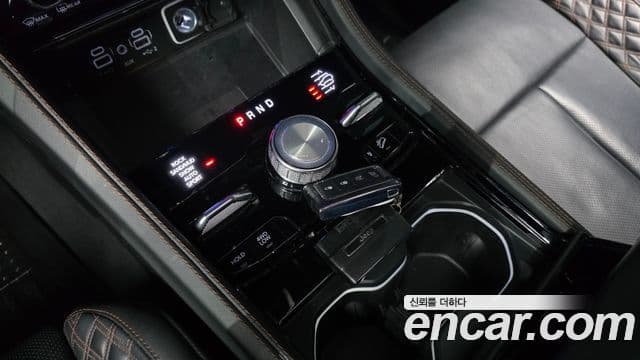 Jeep Grand Cherokee 2023 — ფოტო 7/20