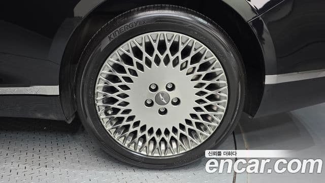 Genesis G80 2021 — ფოტო 1/32