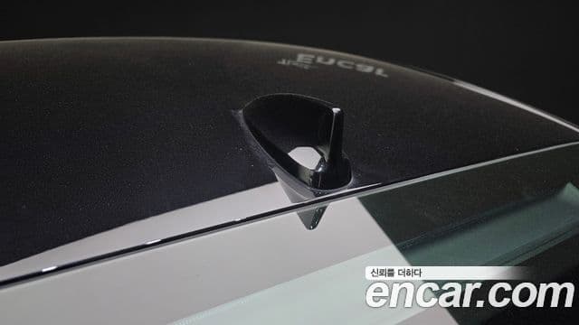 Genesis G80 2021 — ფოტო 19/32