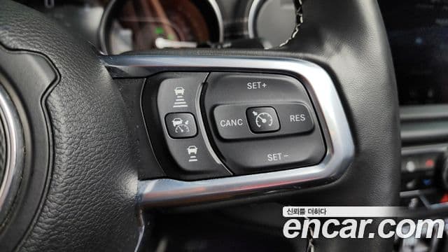 Jeep Wrangler 2022 — Şəkil 16/20