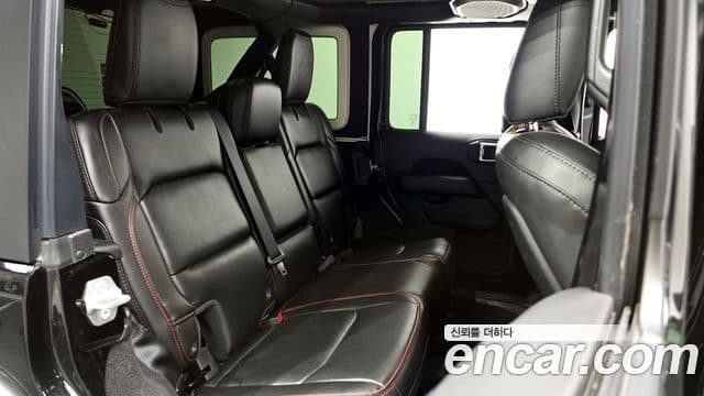 Jeep Wrangler 2022 — Photo 5/20