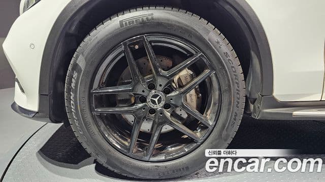 Mercedes-Benz GLC-Class 2018 — Şəkil 14/20