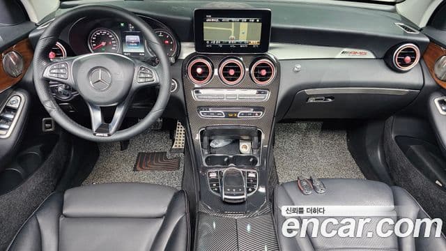 Mercedes-Benz GLC-Class 2018 — Şəkil 7/20