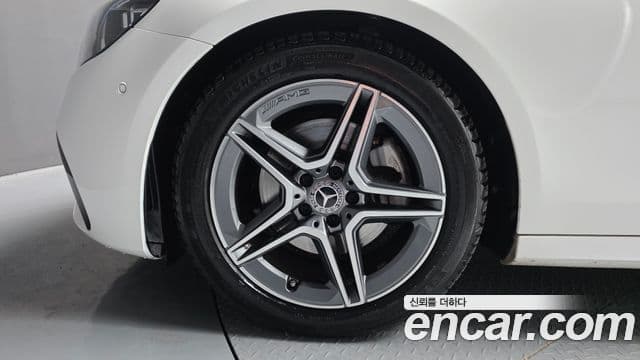 Mercedes-Benz E-Class 2022 — Şəkil 4/20