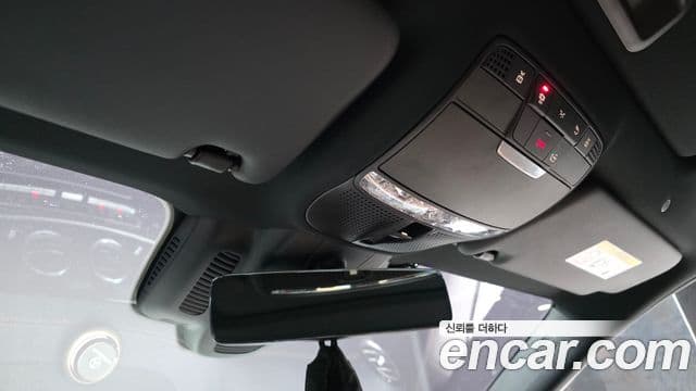 Mercedes-Benz E-Class 2022 — Şəkil 18/20