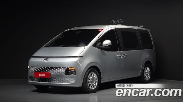 Hyundai Staria 2021 — ფოტო 1/20