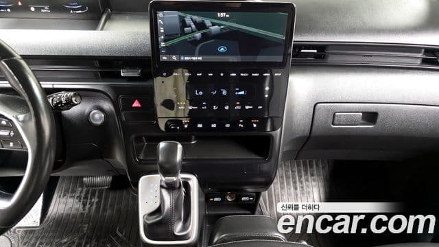 Hyundai Staria 2021 — ფოტო 7/20