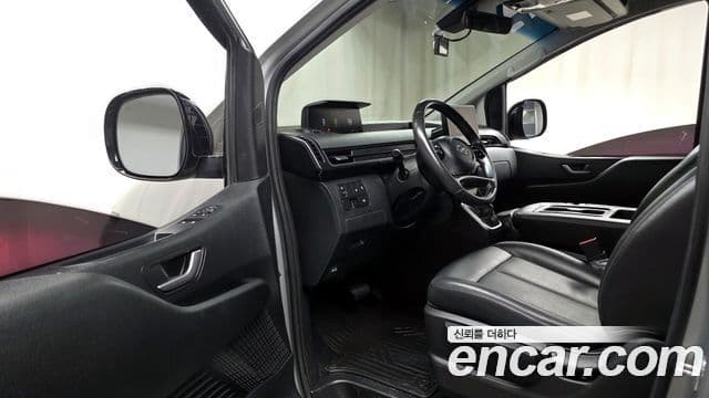 Hyundai Staria 2021 — ფოტო 10/20