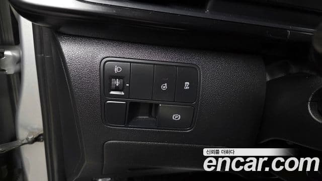 Hyundai Staria 2021 — ფოტო 12/20