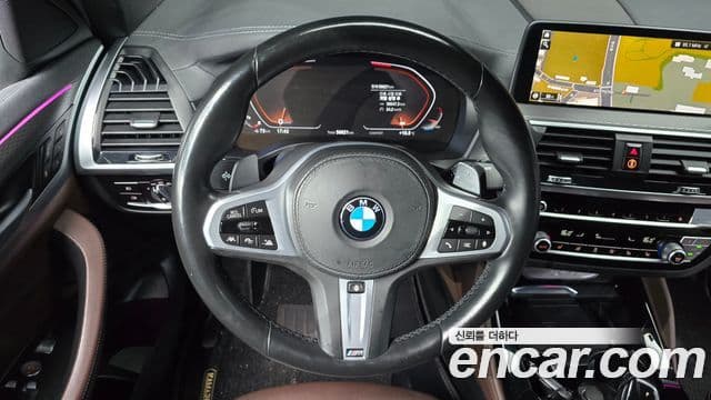 BMW X4 2021 — Фото 12/20