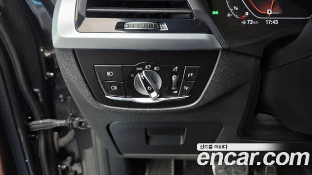 BMW X4 2021 — Фото 18/20