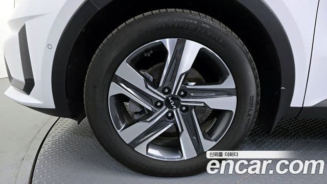 Kia Sorento 2023 — Şəkil 5/20