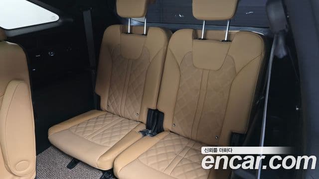 Kia Sorento 2023 — Şəkil 13/20