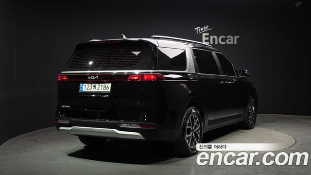 Kia Carnival 2023 — Şəkil 2/20