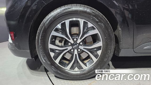 Kia Carnival 2023 — Şəkil 5/20