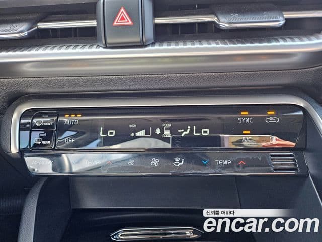 Kia K5 2021 — ფოტო 10/20