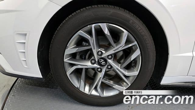 Hyundai Sonata Hybrid 2022 — Şəkil 16/20