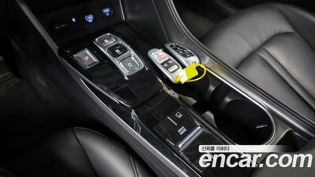 Hyundai Sonata Hybrid 2022 — Şəkil 10/20