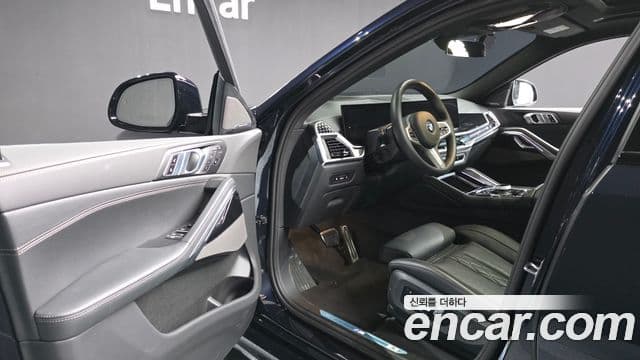 BMW X6 2025 — ფოტო 30/33