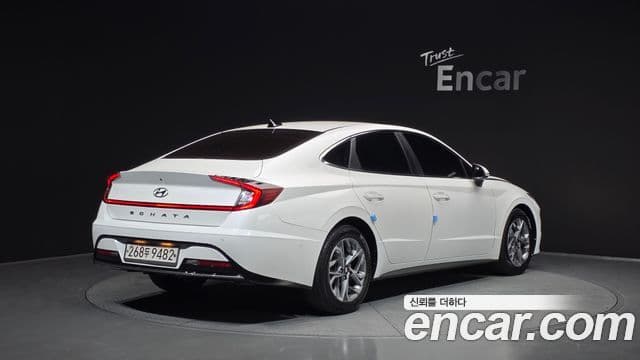 Hyundai Sonata 2020 — ფოტო 2/20