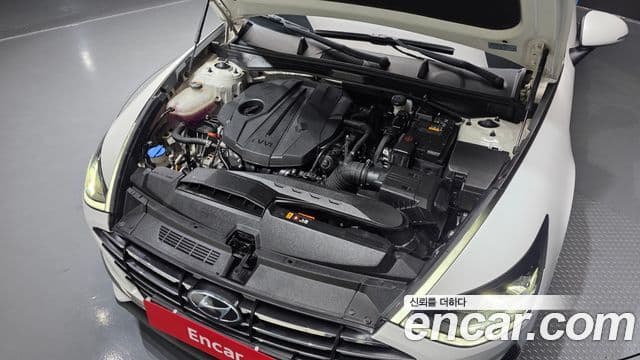 Hyundai Sonata 2020 — ფოტო 6/20