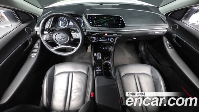 Hyundai Sonata 2020 — ფოტო 7/20