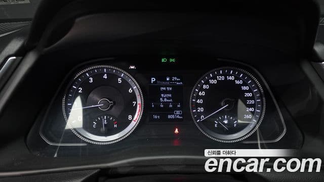 Hyundai Sonata 2020 — ფოტო 8/20